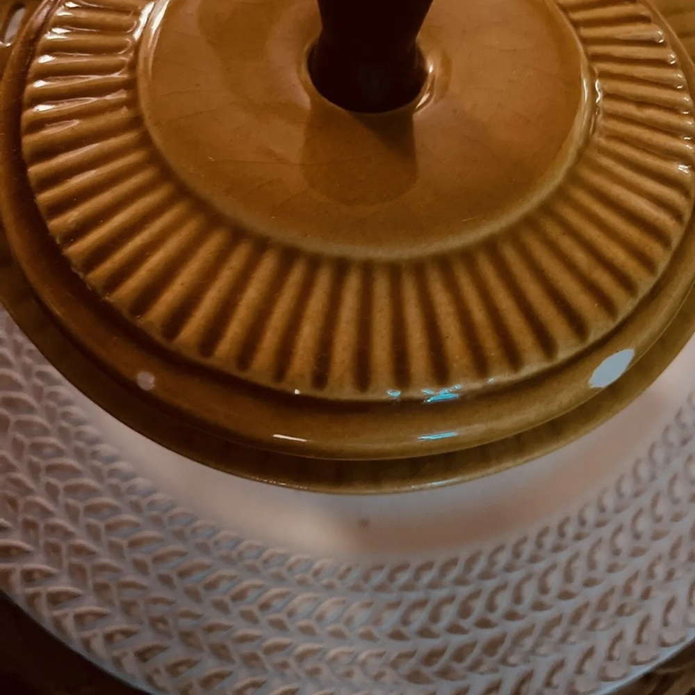 Retro CALIFORNIA POTTERY Calif 510 Golden Yellow rib Lidded Bowl wooden handle - Picture 3 of 6